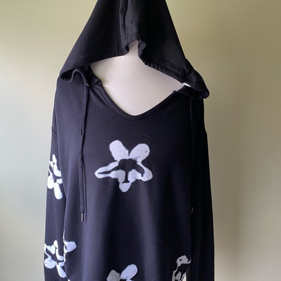 NWT Sportelle Lightweight Hoodie - Picture 2 of 7